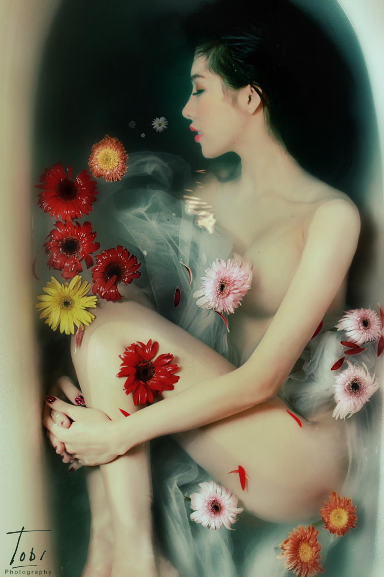 摸硬了体育老师的的大j8gay